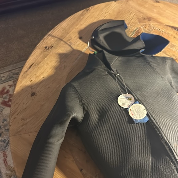 Neoprene wet suit - Picture 3 of 8